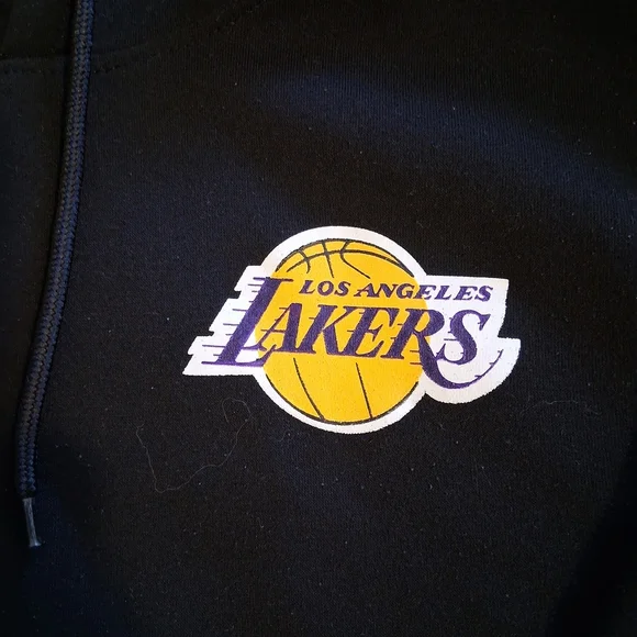 Los Angeles Lakers Black Hoodie - Picture 3 of 5